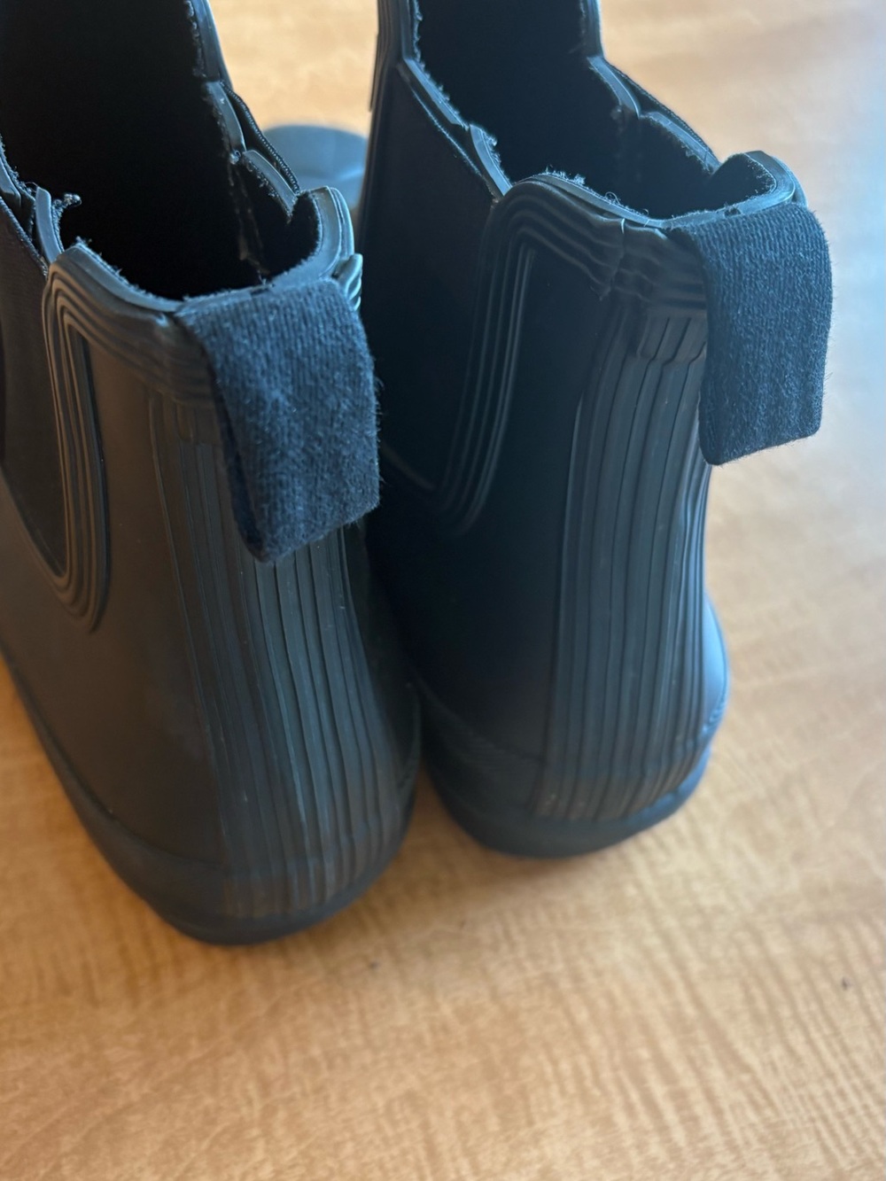 Hunter Waterproof Chelsea Rain Boots - Black - Picture 4 of 7